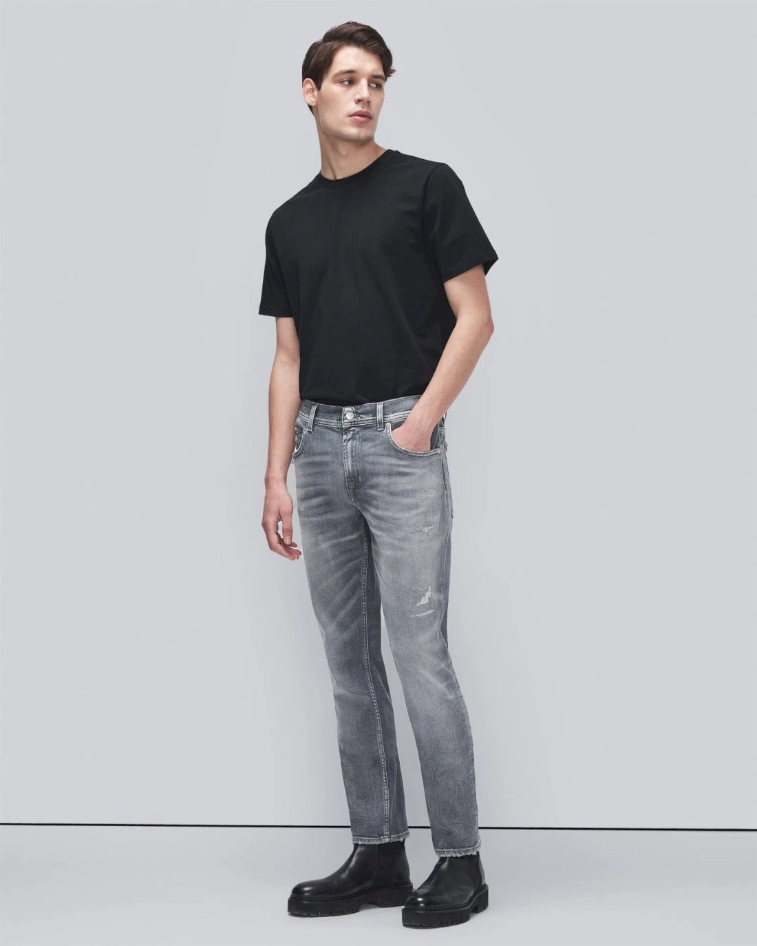 7 For All Mankind American Vintage Paxtyn In Selected Grey 5 7 For All Mankind American Vintage Paxtyn In Selected Grey - Image 3