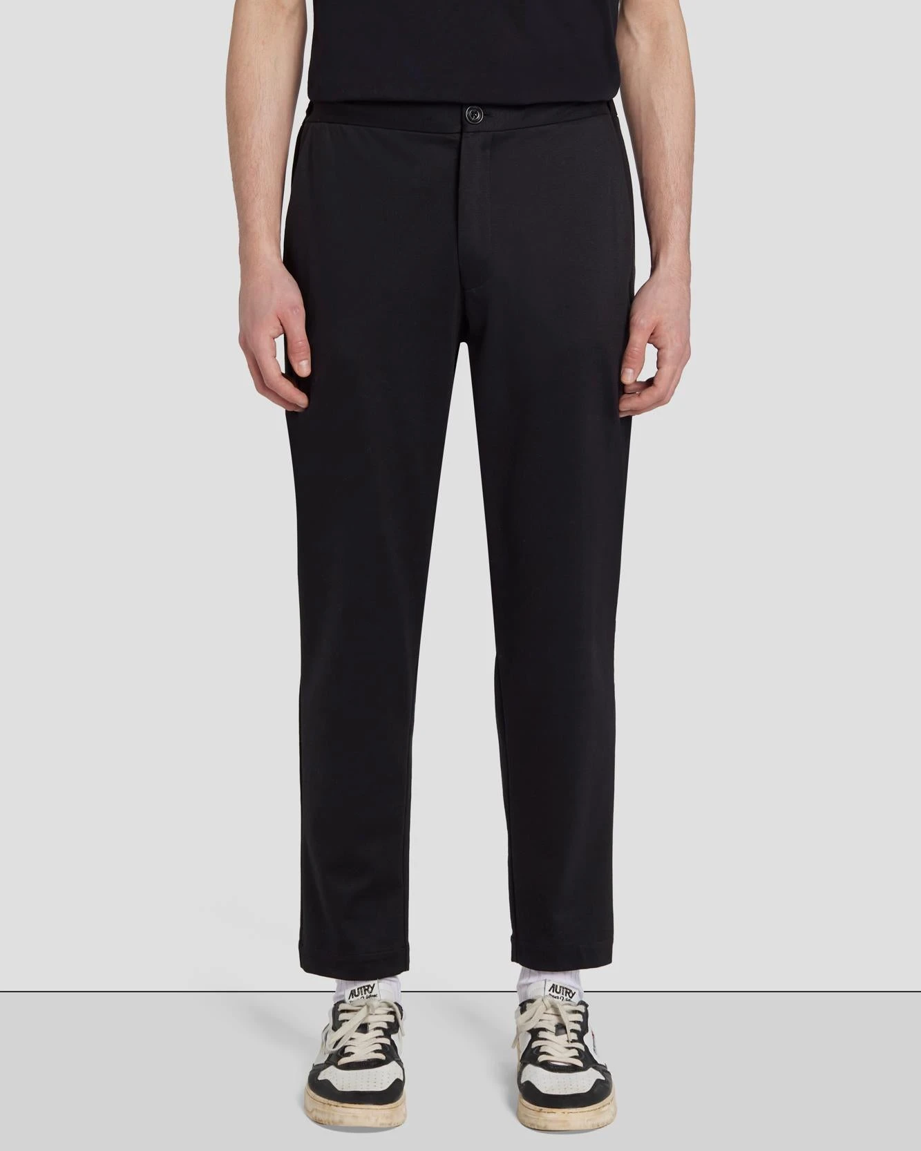 7 For All Mankind Dynamic Luxe Chino In Black 4 7 For All Mankind Dynamic Luxe Chino In Black - Image 2