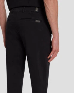 7 For All Mankind Luxe Performance Slimmy Tapered Chino In Black -7 For All Mankind 7TSU9T49 BLK 4