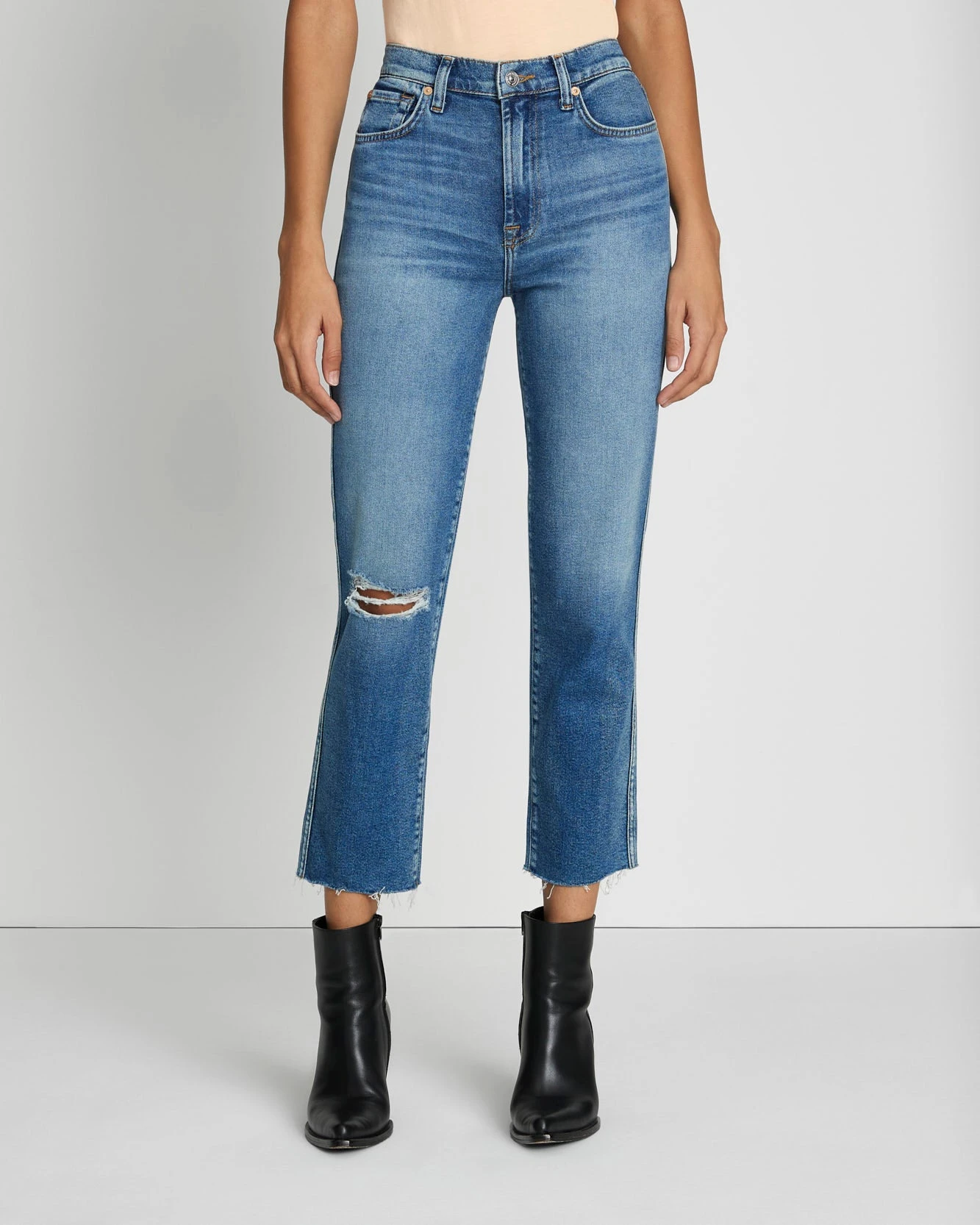 7 For All Mankind Luxe Vintage High Waist Cropped Straight In Lyme 4 7 For All Mankind Luxe Vintage High Waist Cropped Straight In Lyme - Image 2