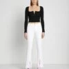 7 For All Mankind Slim Illusion Kimmie Straight In White