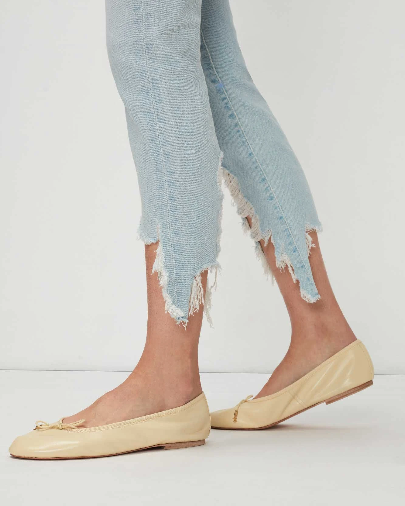 7 For All Mankind Luxe Vintage High Waist Slim Kick In Sun Blue 5 7 For All Mankind Luxe Vintage High Waist Slim Kick In Sun Blue - Image 3