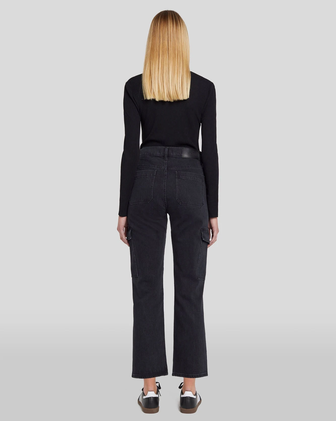 7 For All Mankind Logan Cropped Cargo Jean In Collide 4 7 For All Mankind Logan Cropped Cargo Jean In Collide - Image 2