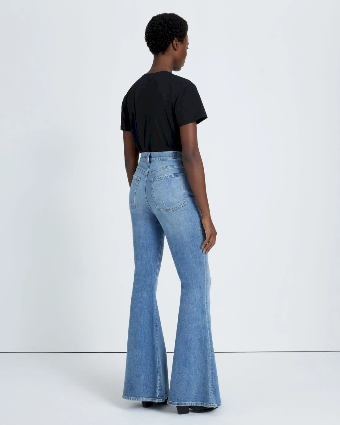 7 For All Mankind Beauty Denim Mega Flare In Maribel 6 7 For All Mankind Beauty Denim Mega Flare In Maribel - Image 4